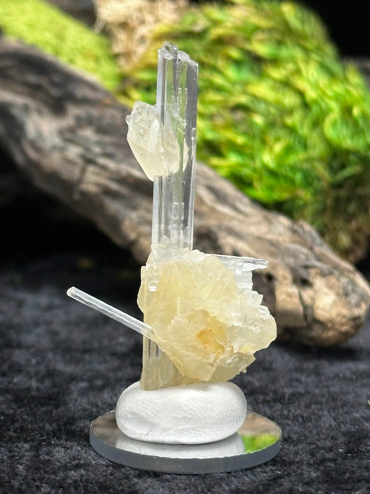 Scolecite with Calcite