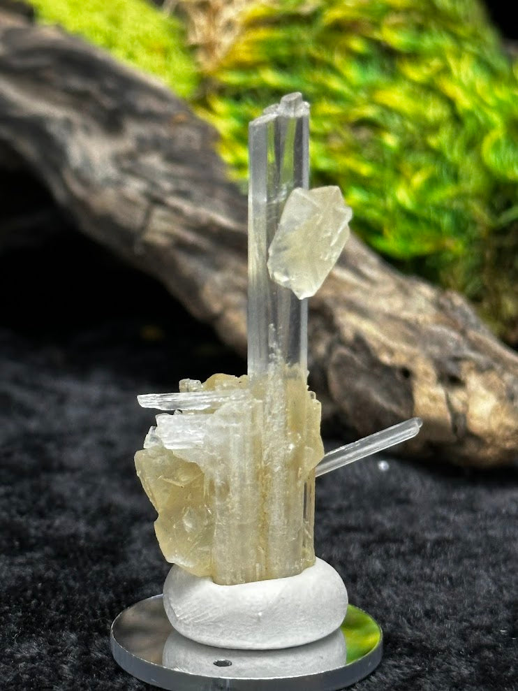 Scolecite with Calcite