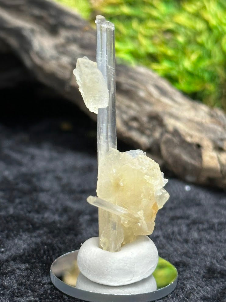 Scolecite with Calcite