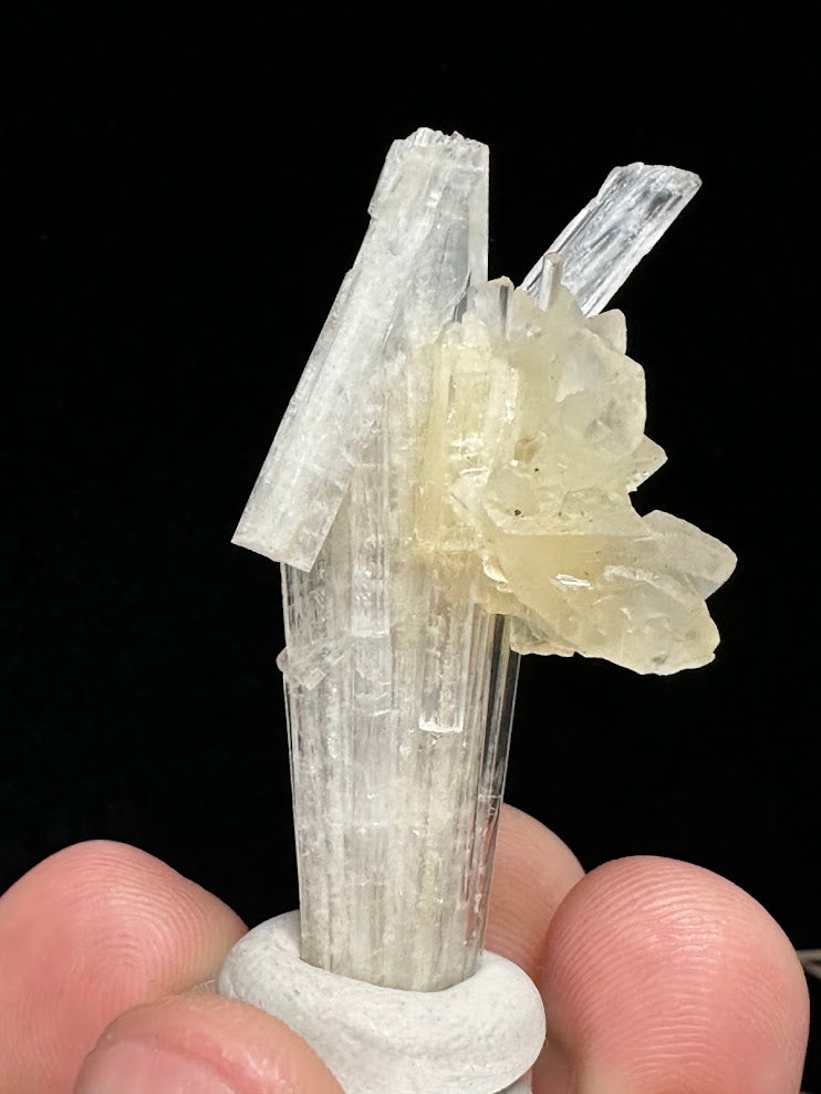 Scolecite with Calcite