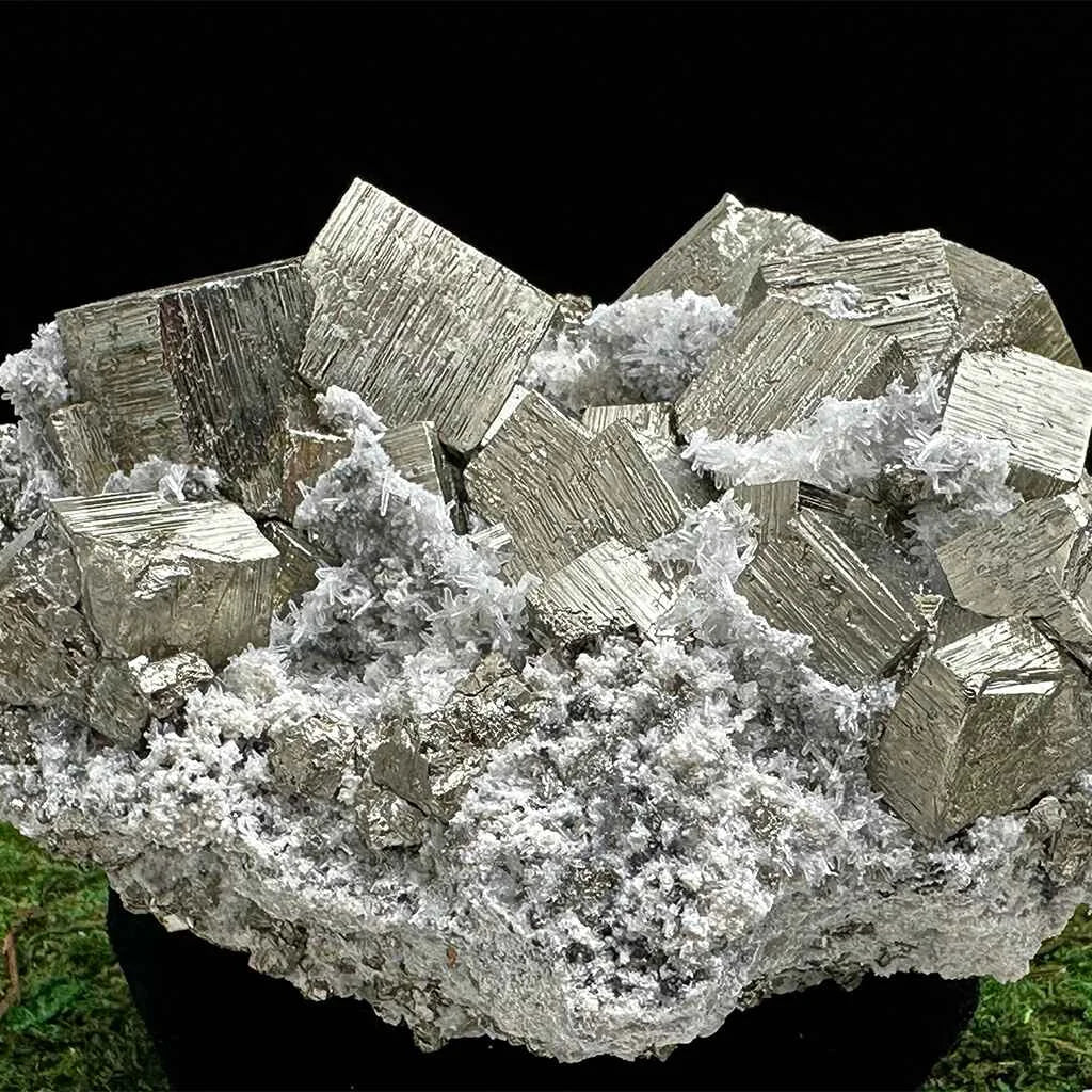 3.5" Large Pyrite Cubes A