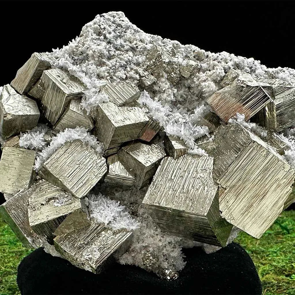 3.5" Large Pyrite Cubes A