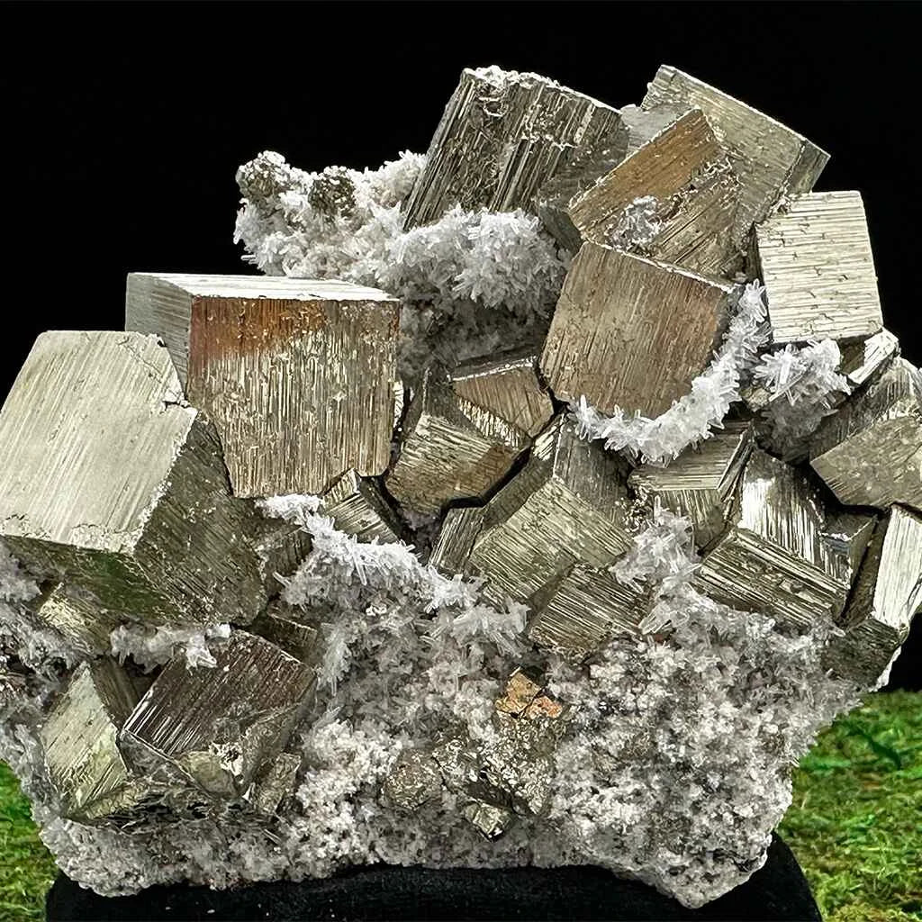 3.5" Large Pyrite Cubes A