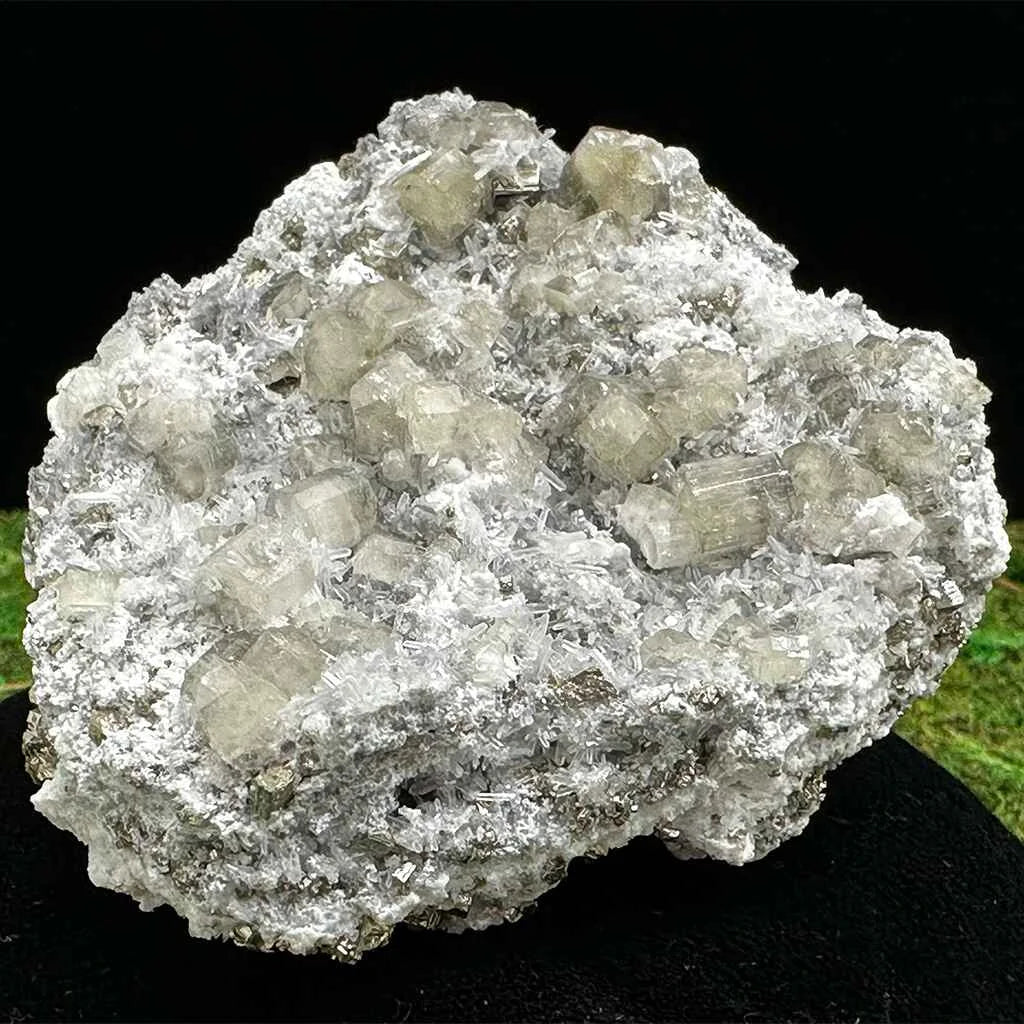 3" Medium Pyrite Cubes A