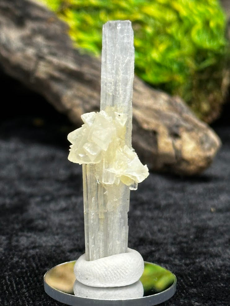 Scolecite with Calcite