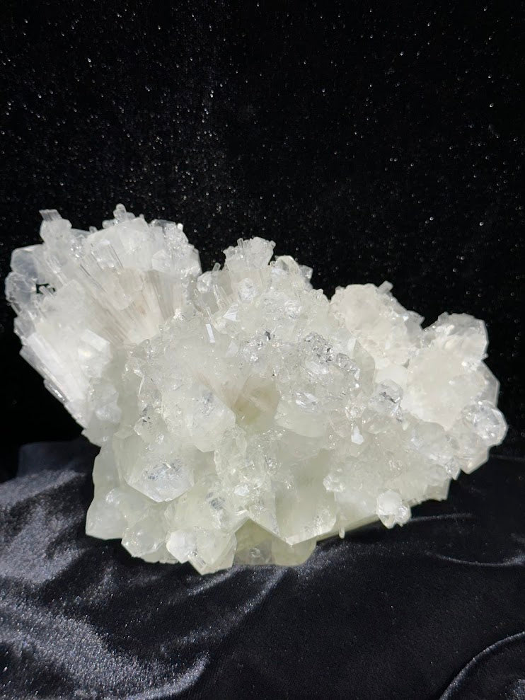 Diamond Apophyllite with scolecite