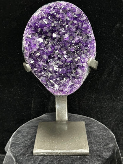 D-Uruguay Amethyst With Custom Stand