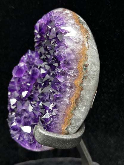 F-Uruguay Amethyst With Custom Stand