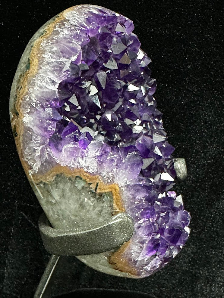 F-Uruguay Amethyst With Custom Stand