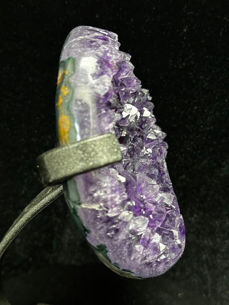H-Uruguay Amethyst With Custom Stand