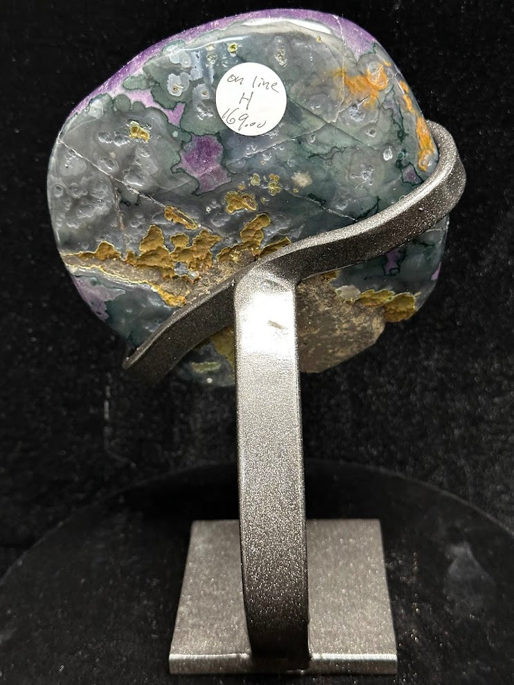 H-Uruguay Amethyst With Custom Stand