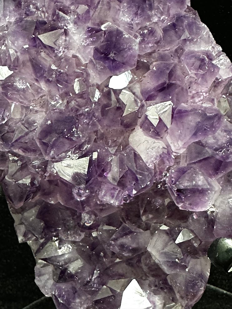 I-Uruguay Amethyst With Custom Stand
