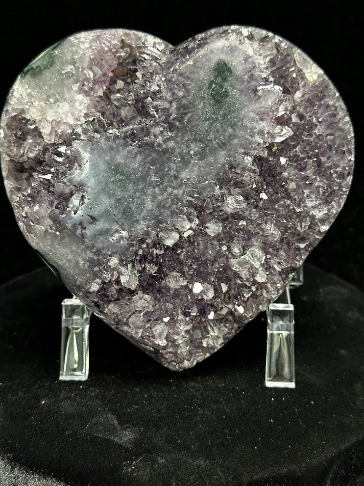 L-Uruguay Amethyst large hearts