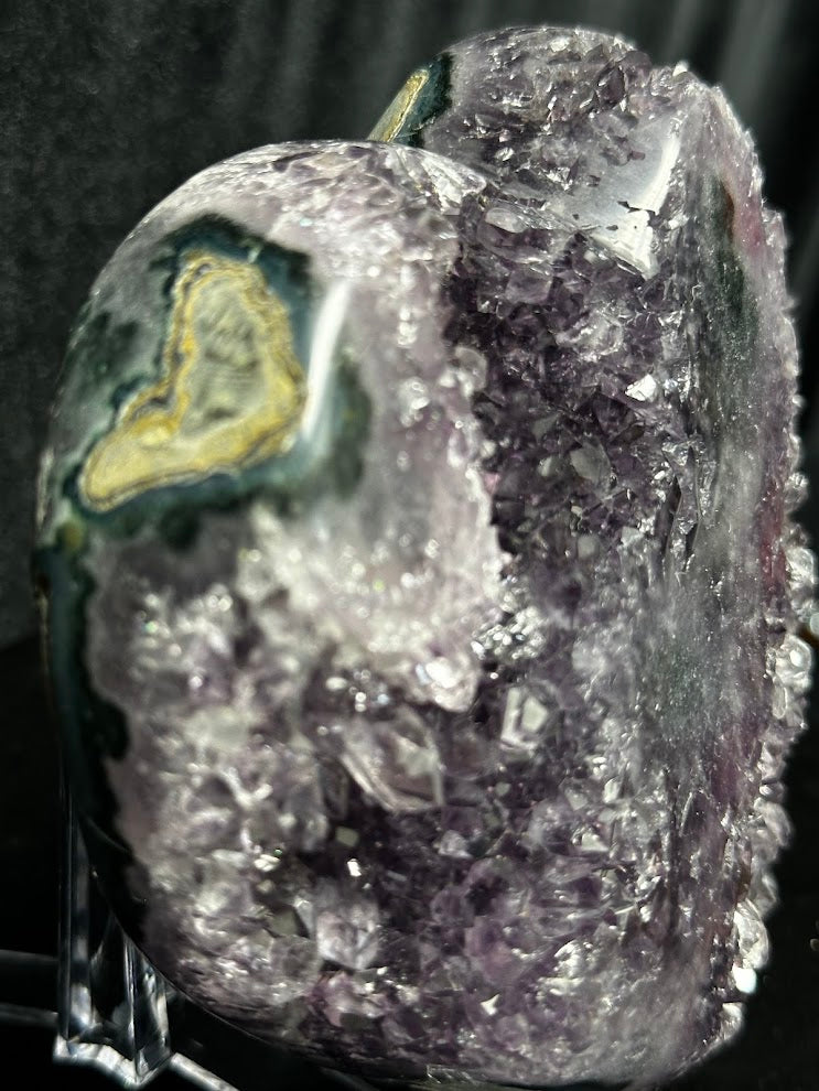 L-Uruguay Amethyst large hearts