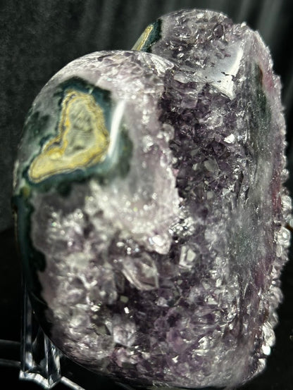 L-Uruguay Amethyst large hearts