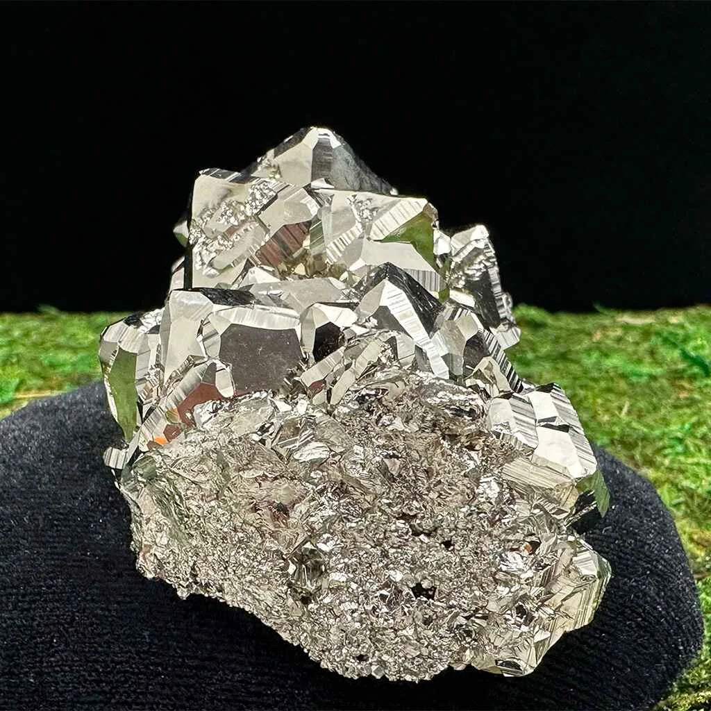 3.5" Octahedral Pyrite C